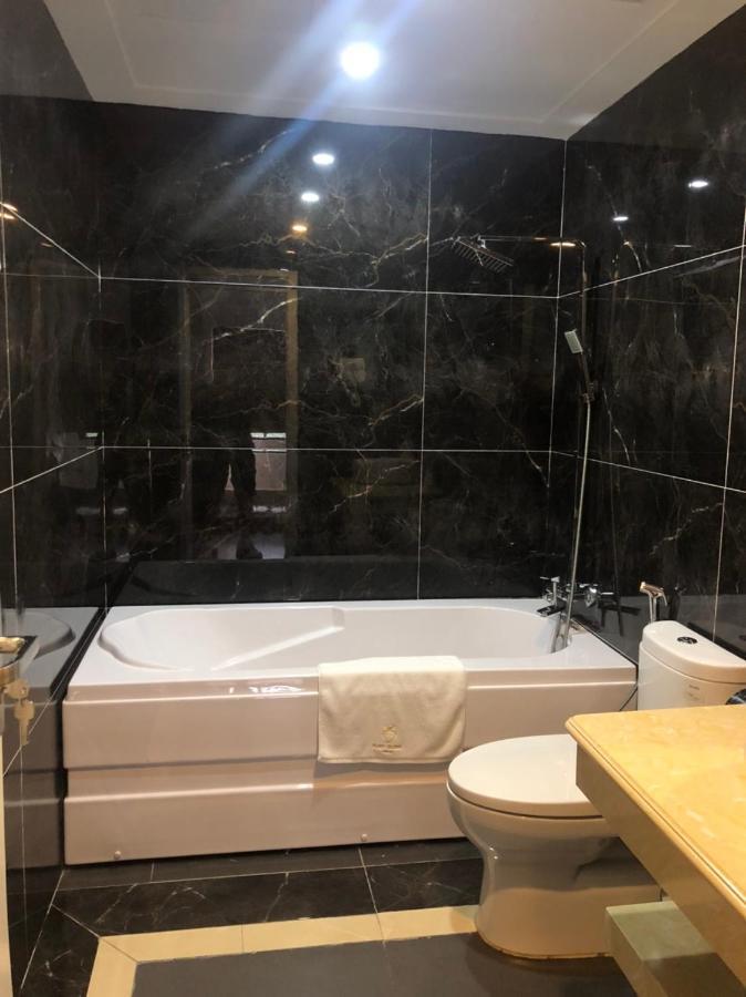 Rubyqueen Halong Hotel ハロン エクステリア 写真